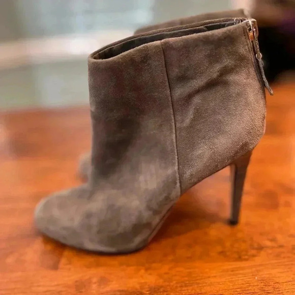 Sam Edelman gray suede pointed toe booties size 8 - Picture 8 of 12